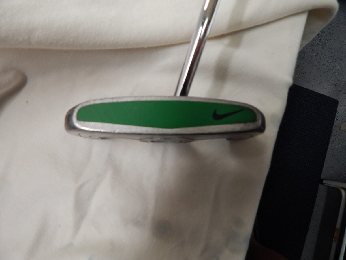 Nike Putter (2)