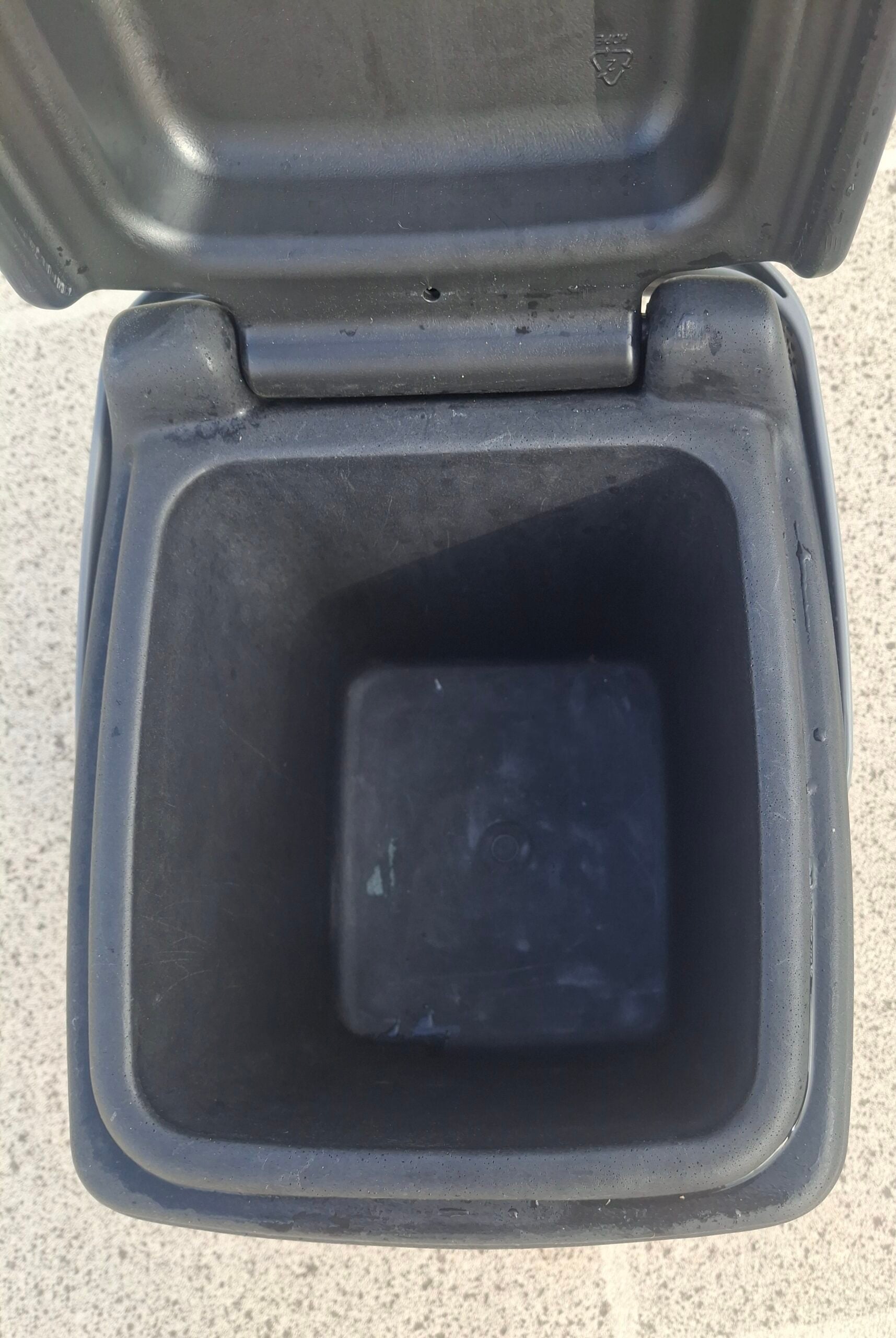 1000008076